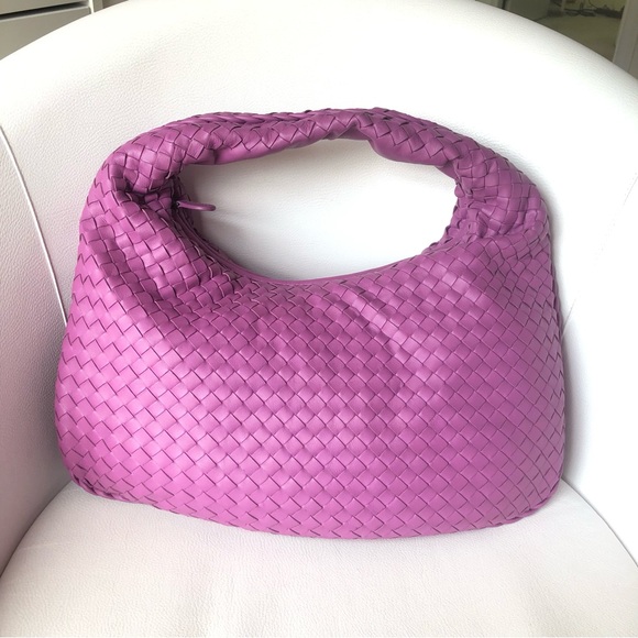 Bottega Veneta Handbags - 🤩💖💓💯 like new Bottega Veneta Intrecciato hobo leather bag